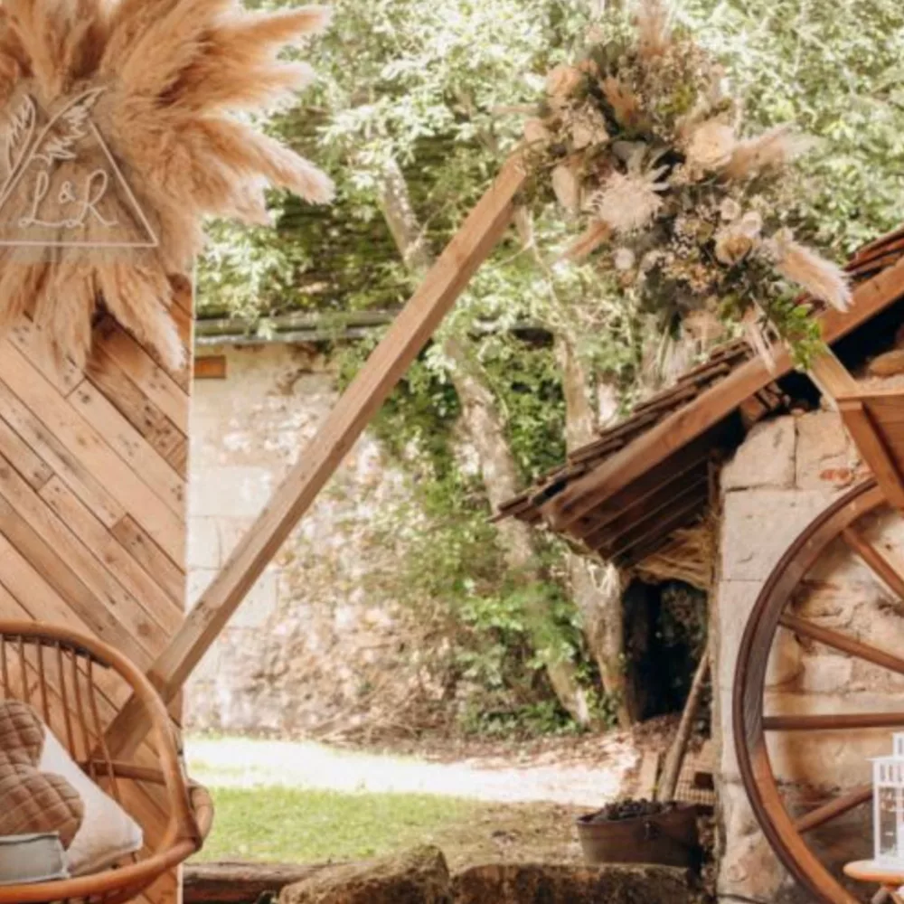 Arche triangulaire en bois