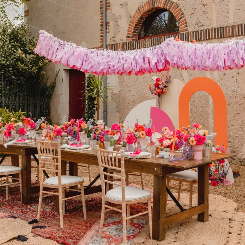 Table à petit prix grâce à la location