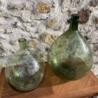 Duo de dames jeannes kaki et verte