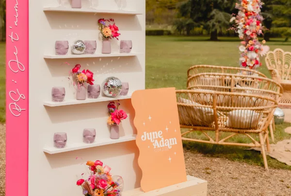 Mur de fl&ucirc;tes &agrave; champagne