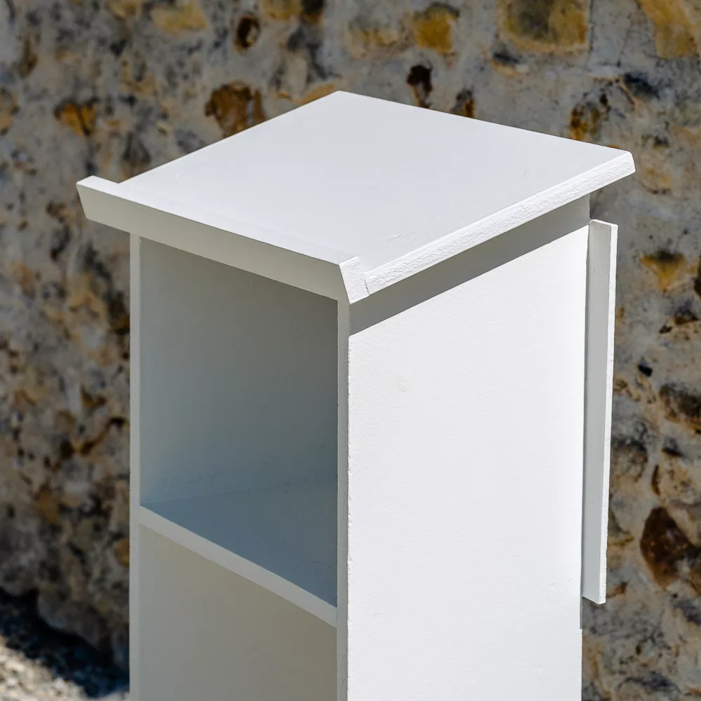 Pupitre en bois blanc