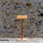 Pupitre en bois naturel