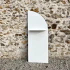 Backdrop demi-arche blanc 1 étagère arrondi à droite