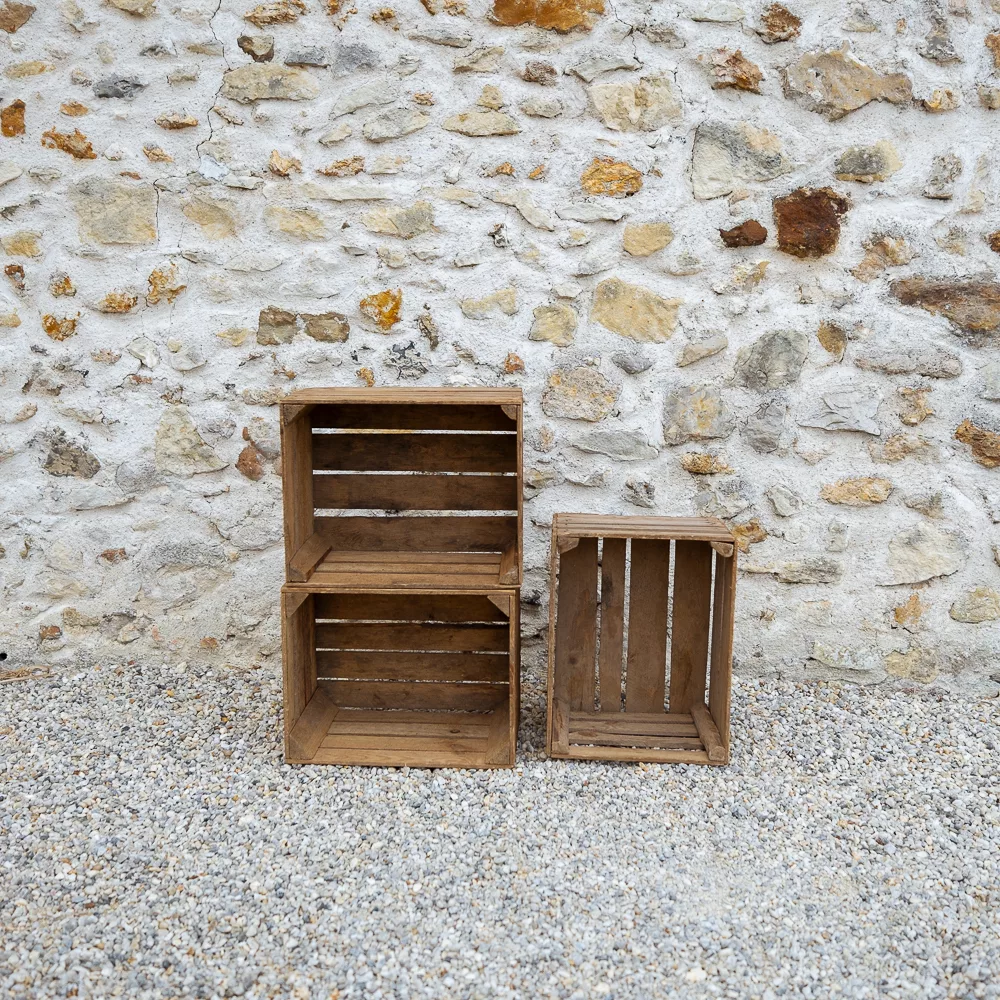 Caisses à pommes d'époque bois clair