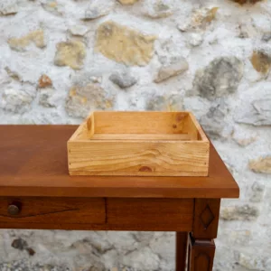 Caissettes basses en bois clair