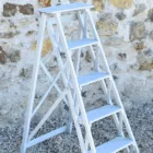 Escabeau de peintre en bois blanc