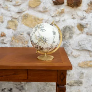 Globe terrestre écru, noir et doré