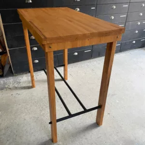 Mange-debout rectangulaire en bois