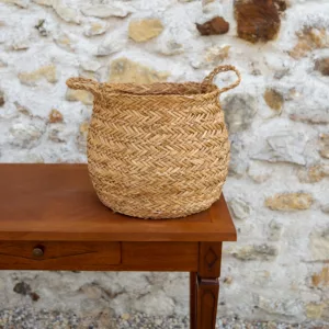 Panier en osier tressé à anses