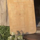 Panneau en bois clair brut rectangulaire bords arrondis