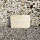 Panneau en bois clair brut rectangulaire bords arrondis