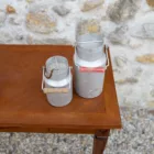 Pots à lait décoratifs