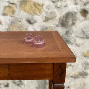 Bougeoir en verre strié lilas