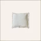 Coussin carré écru et blanc à franges 42x42