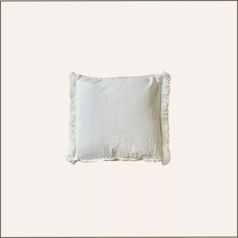 Coussin carré écru et blanc à franges 42x42