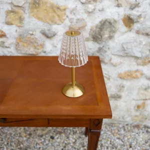 Lampe de table dorée