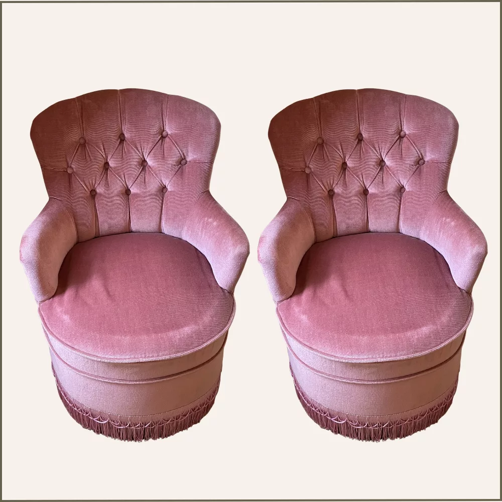Duo de fauteuils crapaud rose Duo de fauteuils crapaud rose