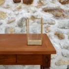 Lanterne rectangulaire en verre et bords dor&eacute;s