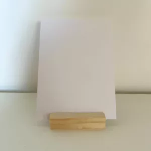 Porte-papeterie bois clair