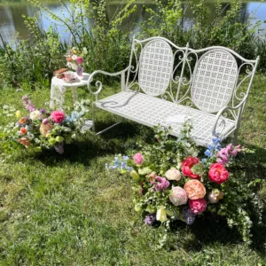 Banc en fer forgé blanc