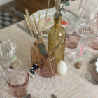 Bouteille en verre ciselé jaune