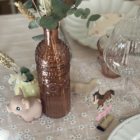 Bouteille en verre ciselé rose