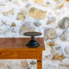 Plateau noir sur pied