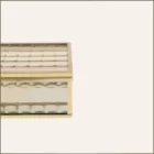 Boîte rectangulaire à facettes en verre et or