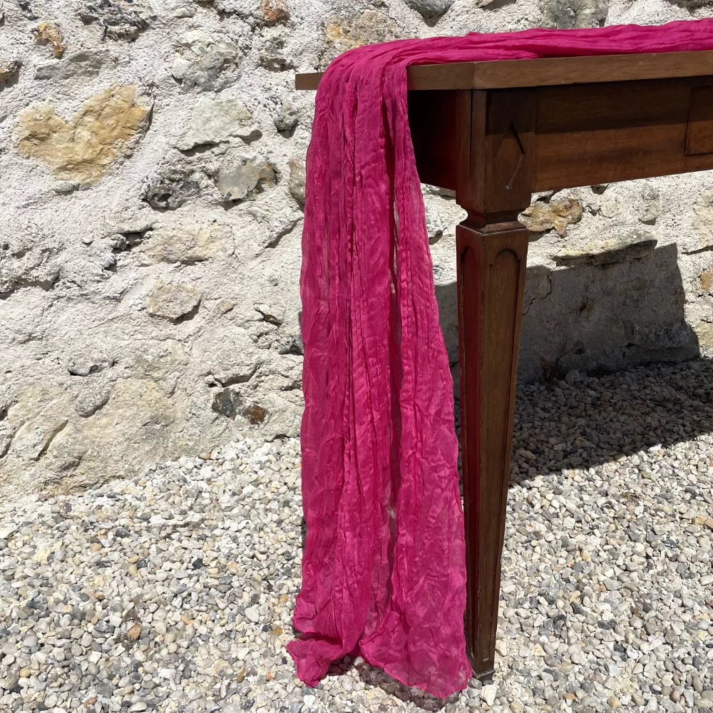 Chemin de table rose fuschia