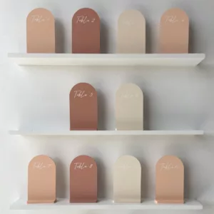 Signalétique numéros de table nude, blush et terracotta