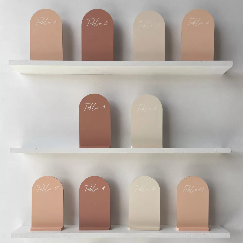 Signalétique numéros de table nude, blush et terracotta Signalétique numéros de table nude, blush et terracotta