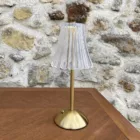 Lampe de table dorée