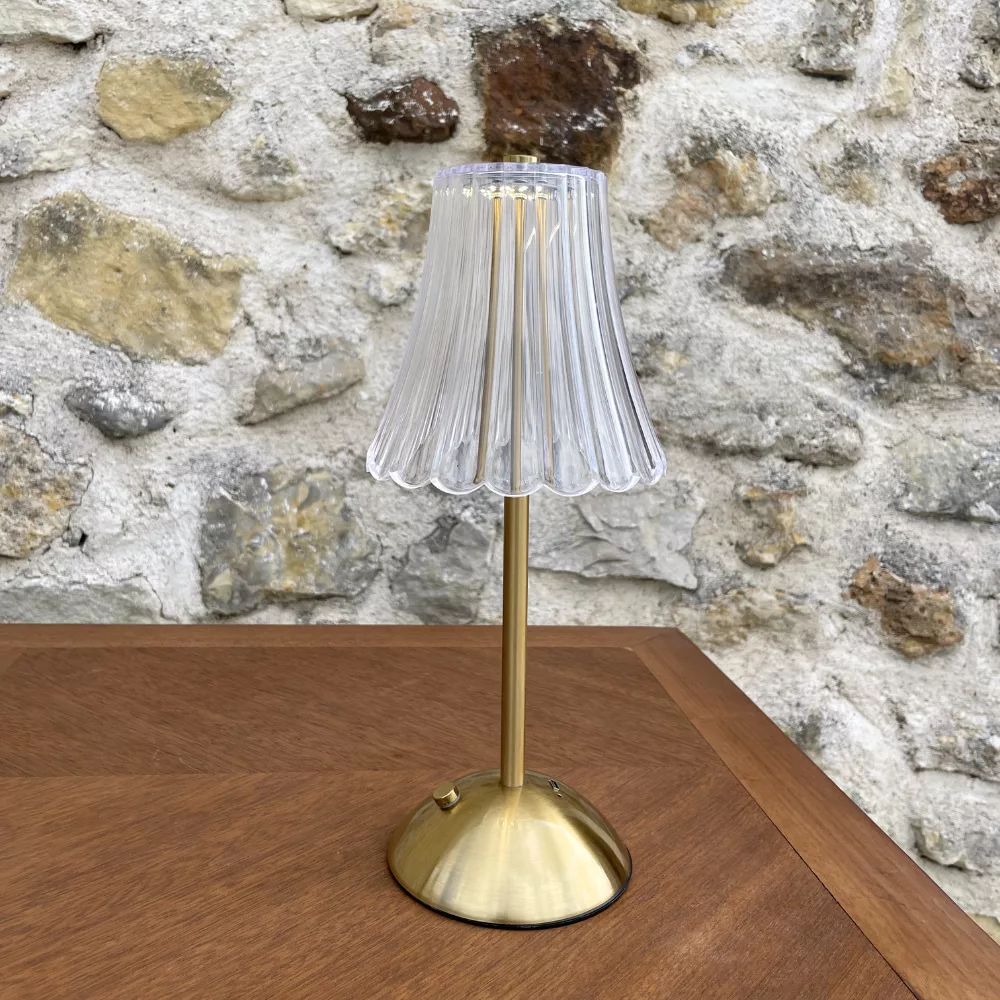 Lampe de table dorée Lampe de table dorée